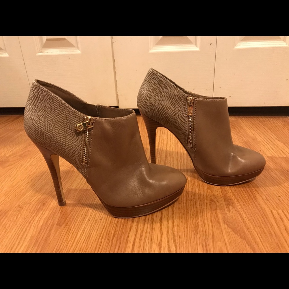 Michael Kors leather ankle booties